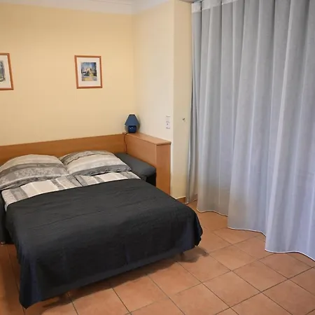 Ferienwohnung Seeblick Waren  Buitenkant foto