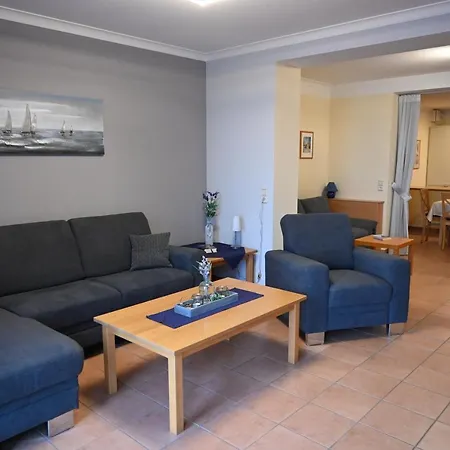 Ferienwohnung Seeblick Waren  Buitenkant foto
