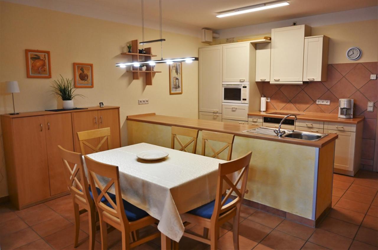 Seeblick Apartment Waren (Müritz)
